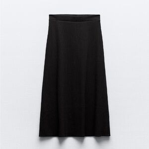 Zara Ribbed Flowy Skirt